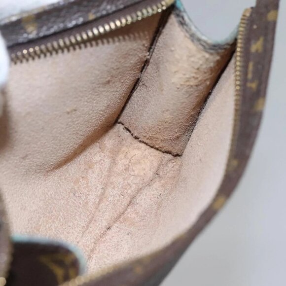 LOUIS VUITTON Monogram Poche Toilette 15 Pouch M47546 LV Auth 114315 - Picture 14 of 15